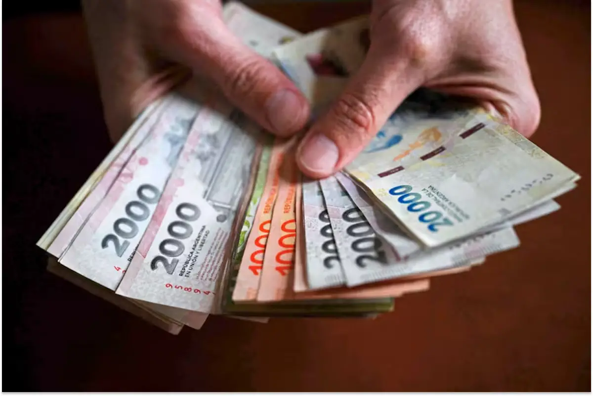 AGUINALDO 2025. La normativa laboral garantiza el derecho desde el inicio de la relación laboral.