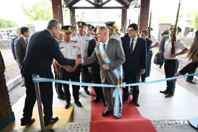 Jaldo anunció que el bono navideño alcanzará a docentes privados y a policías retirados