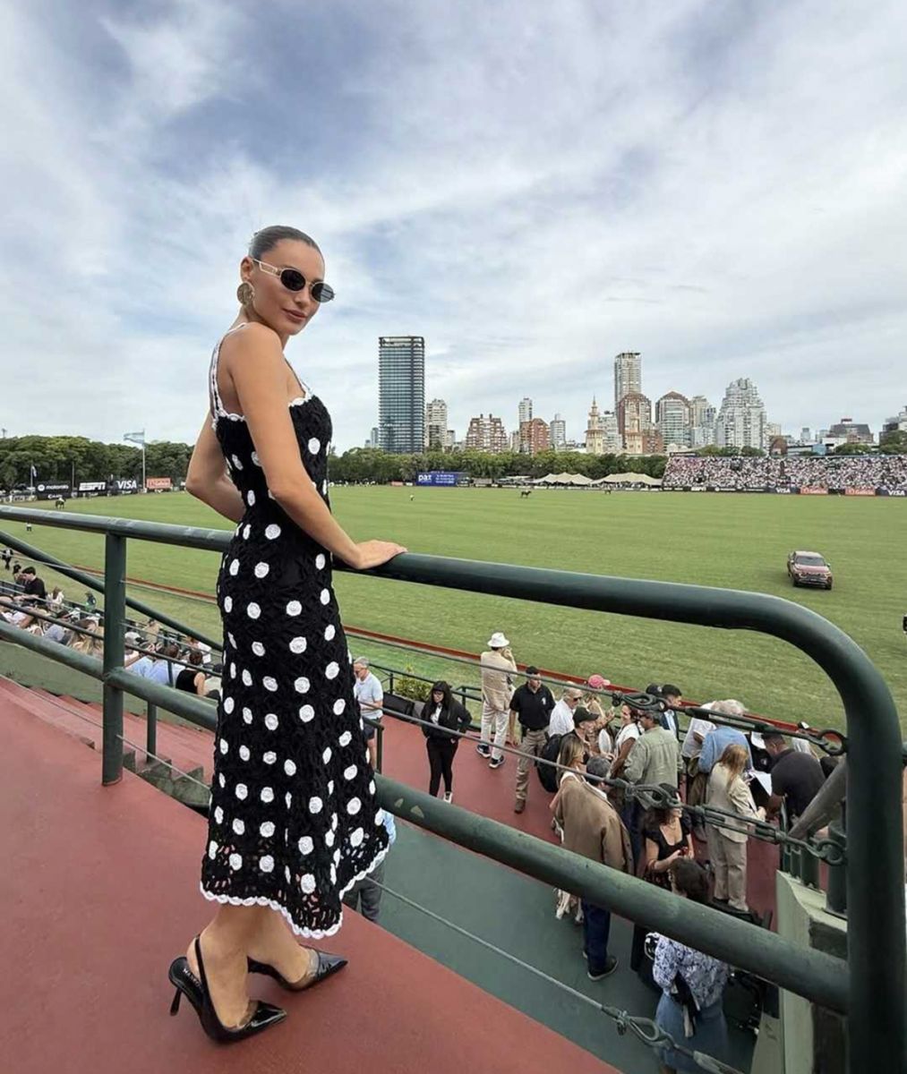 Un look de Carolina Herrera.