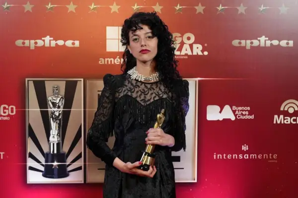 “Belén” despeja su camino a los Oscar con premios