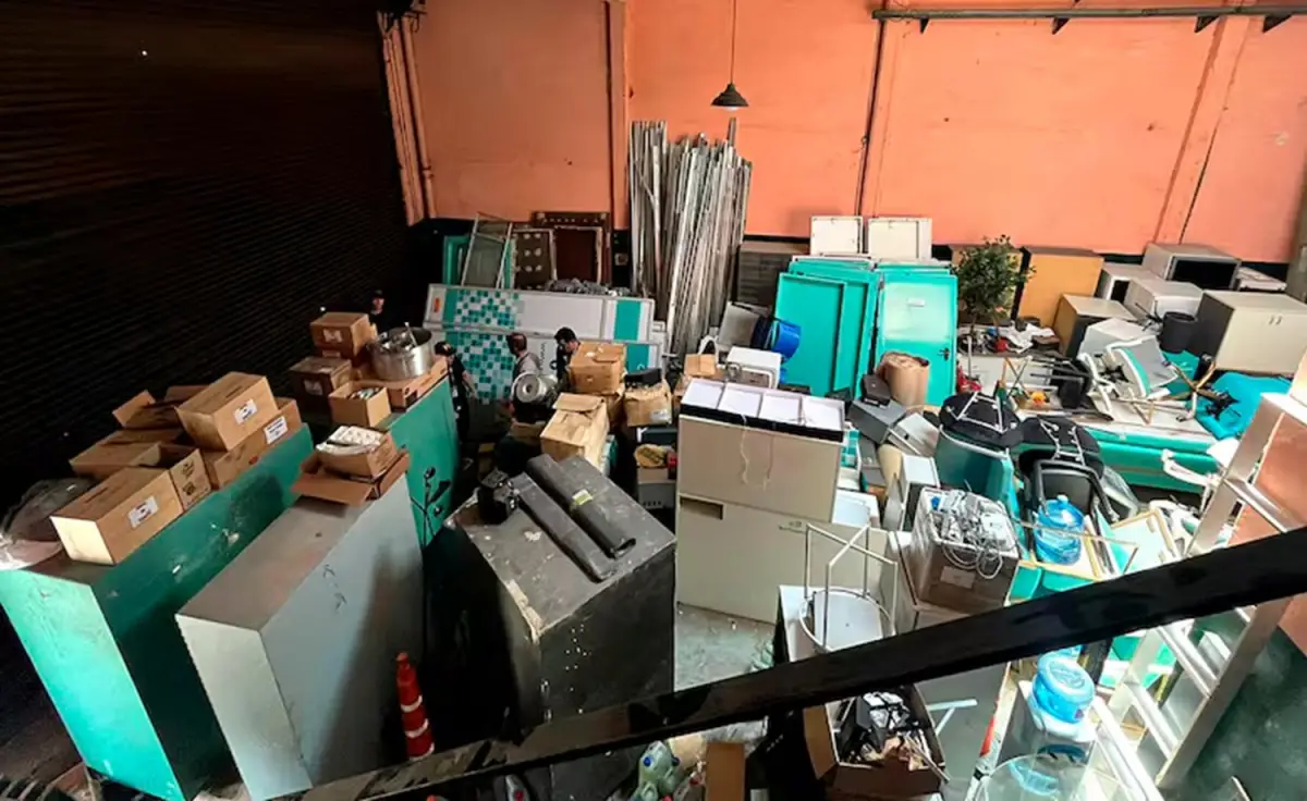 El galpón de Sur Finanzas allanado esta tarde.