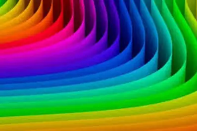 Cuáles son los tres colores que usan las personas atractivas, según la psicología