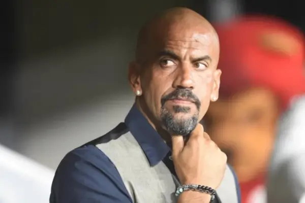 Desafía a la AFA: Verón llegará hoy a Tucumán y mañana alentará a Estudiantes desde la popular en Santiago