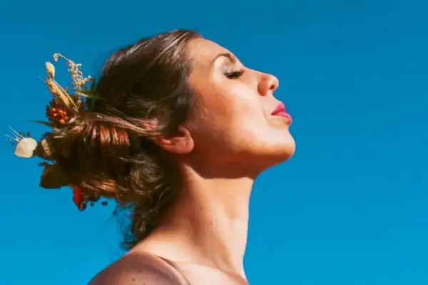 “El humor y la música sirven para compartir sentimientos”