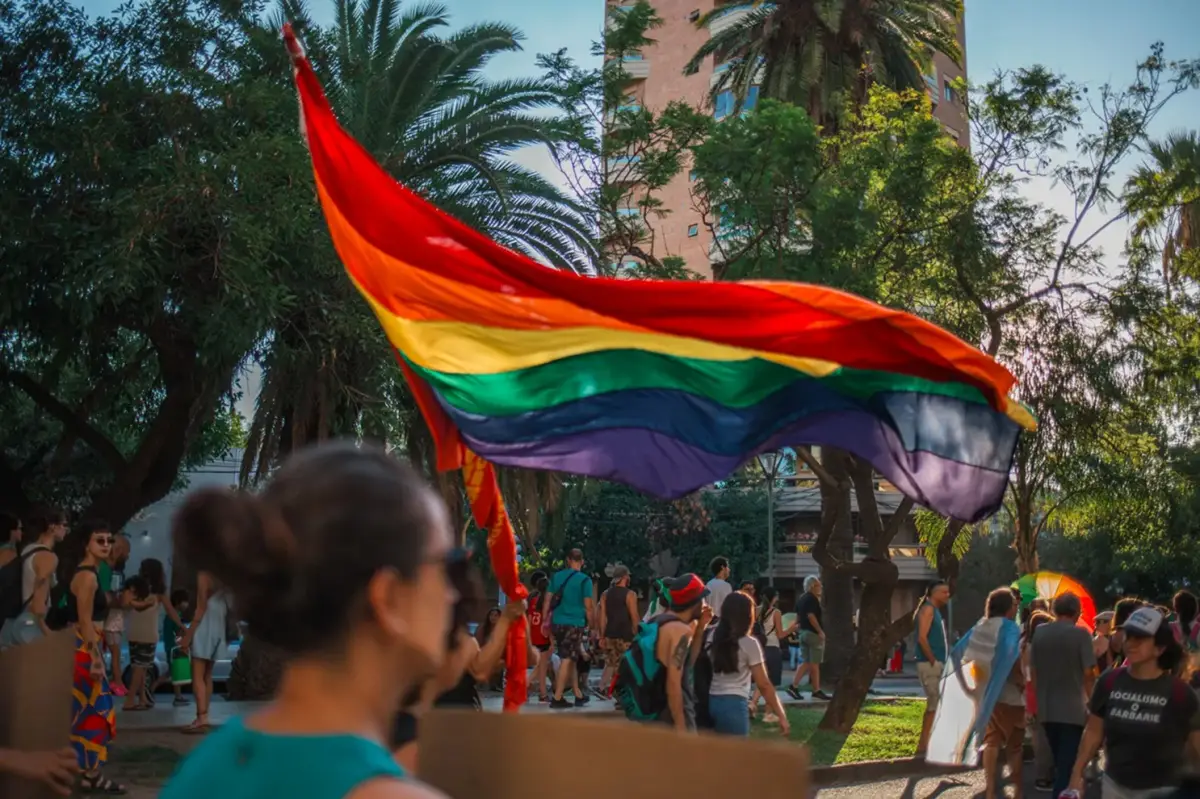 FOTOGRAFÍA. Pride Photo convoca a fotógrafos de todo el mundo para su Concurso de Fotografía del Orgullo 2026.