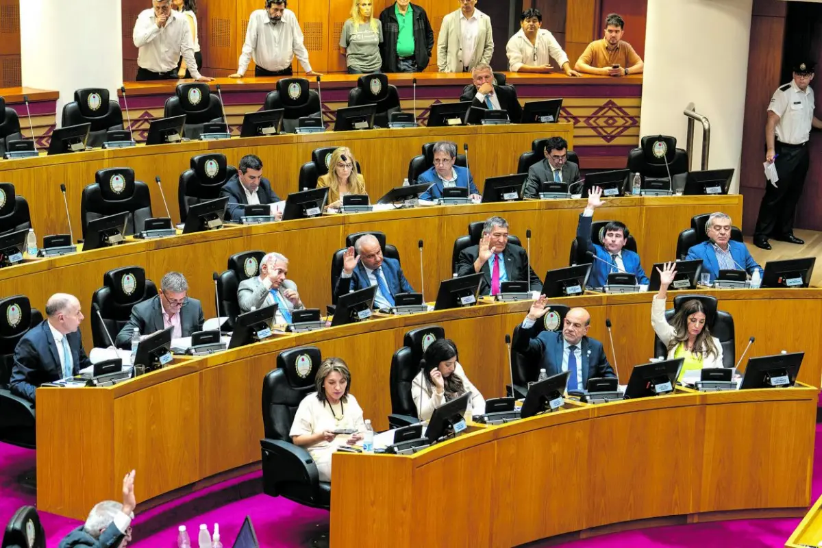 MINORÍA. Más de la mitad de la población tucumana es mujer, pero sólo hay 12 representantes en la Cámara. 