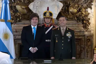 Carlos Alberto Presti asumió como ministro de Defensa nacional en la Casa Rosada