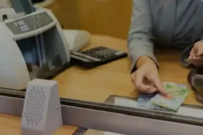 Los bancarios acordaron un nuevo aumento y el sueldo mínimo supera los $2 millones