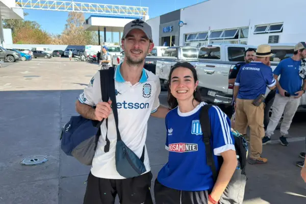 “Solo teníamos el pasaje de ida”: dos hermanos de Racing y el vértigo de una final lejos de casa