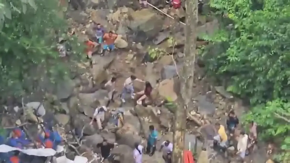 Colombia: al menos 17 adolescentes murieron al caer a un precipicio