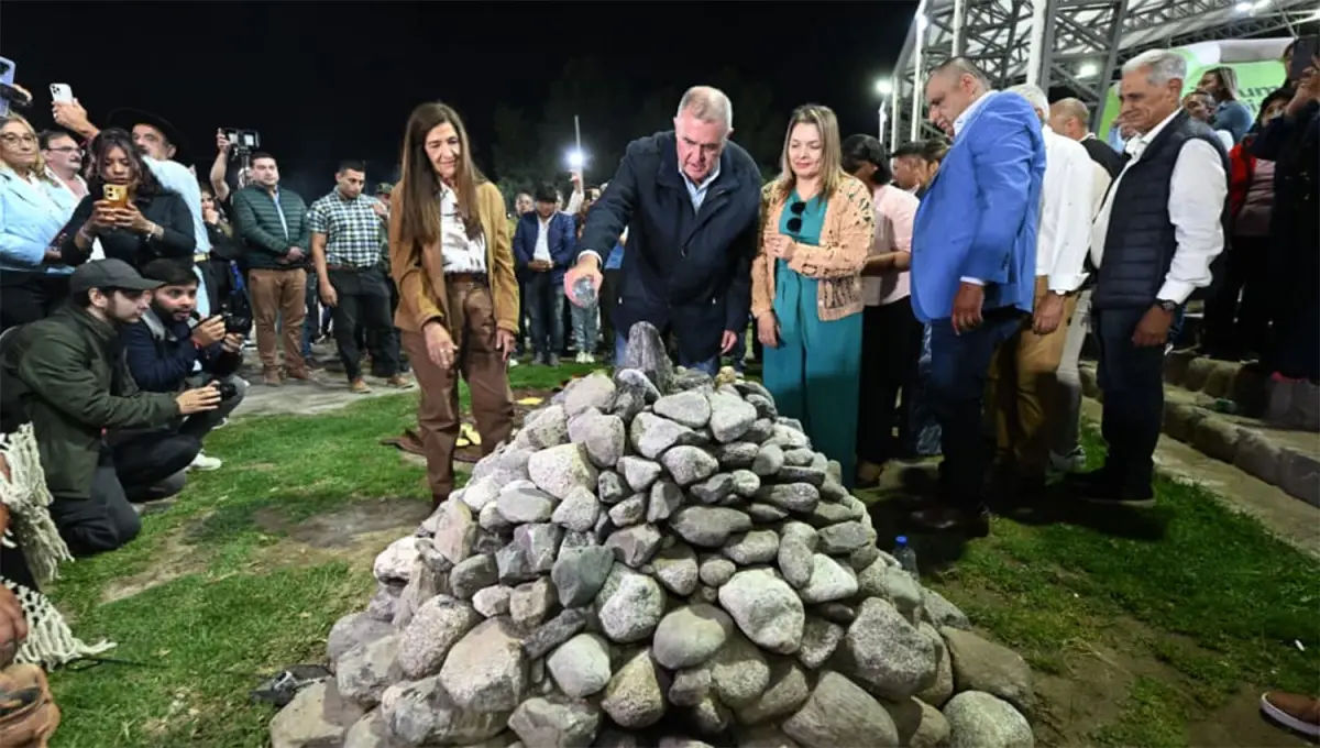 EN TAFÍ. Jaldo acompañó la inauguración de obras y el inicio de la temporada.