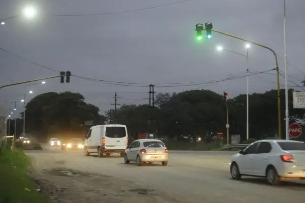 Los semáforos podrían andar las noches del 24 y del 31 en San Miguel de Tucumán