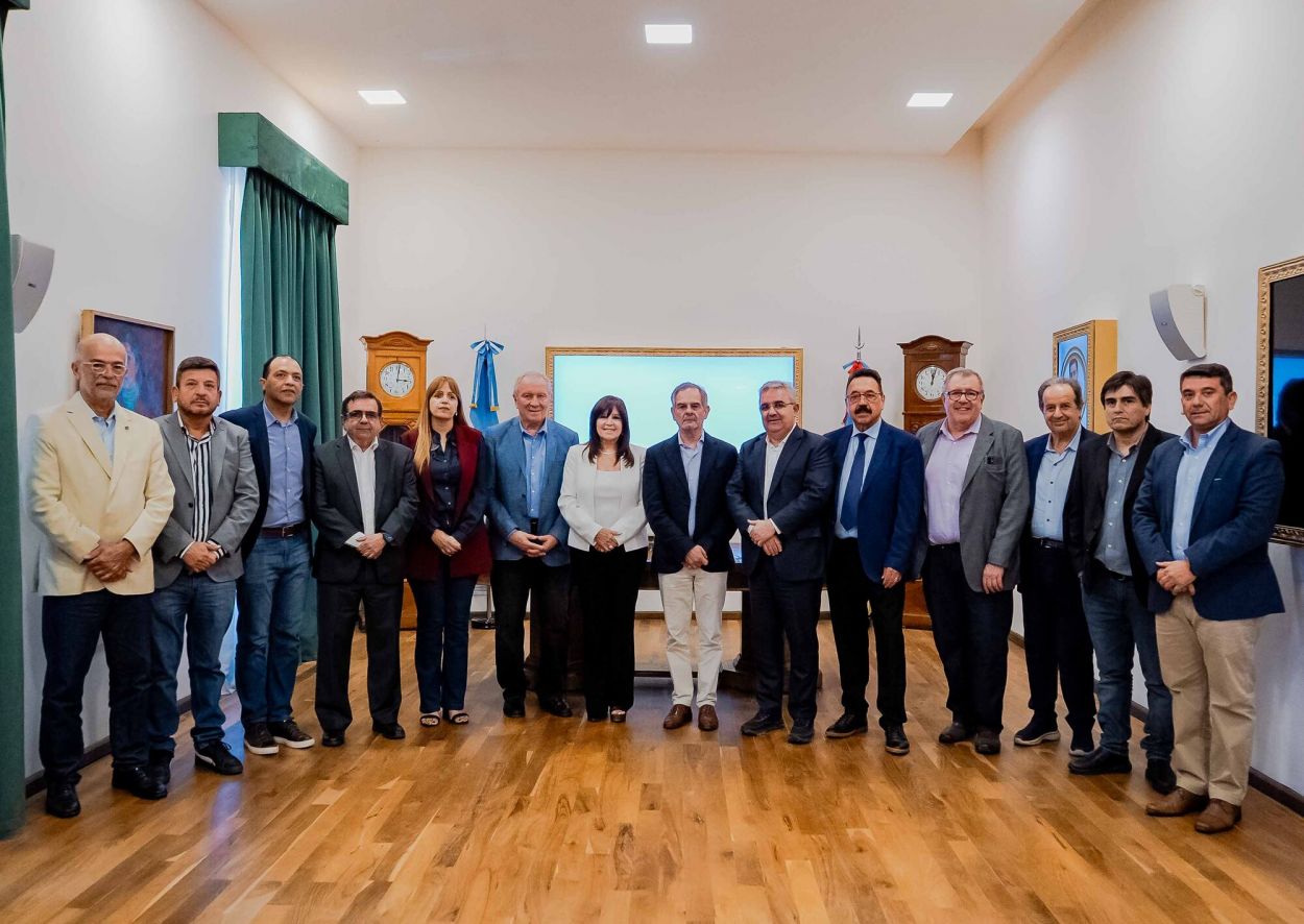 ACUERDO FINAL. Los que intervinieron el largo proceso.