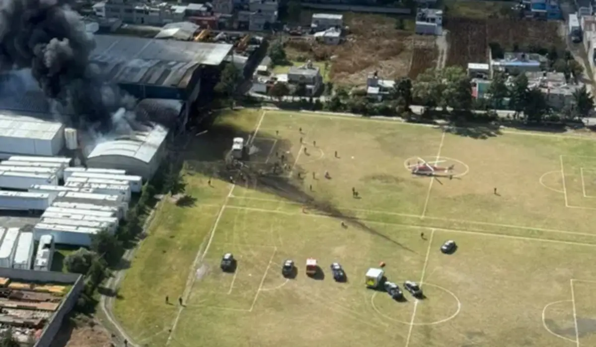 MÉXICO. Un jet privado se estrelló en Toluca y murieron sus 10 ocupantes.