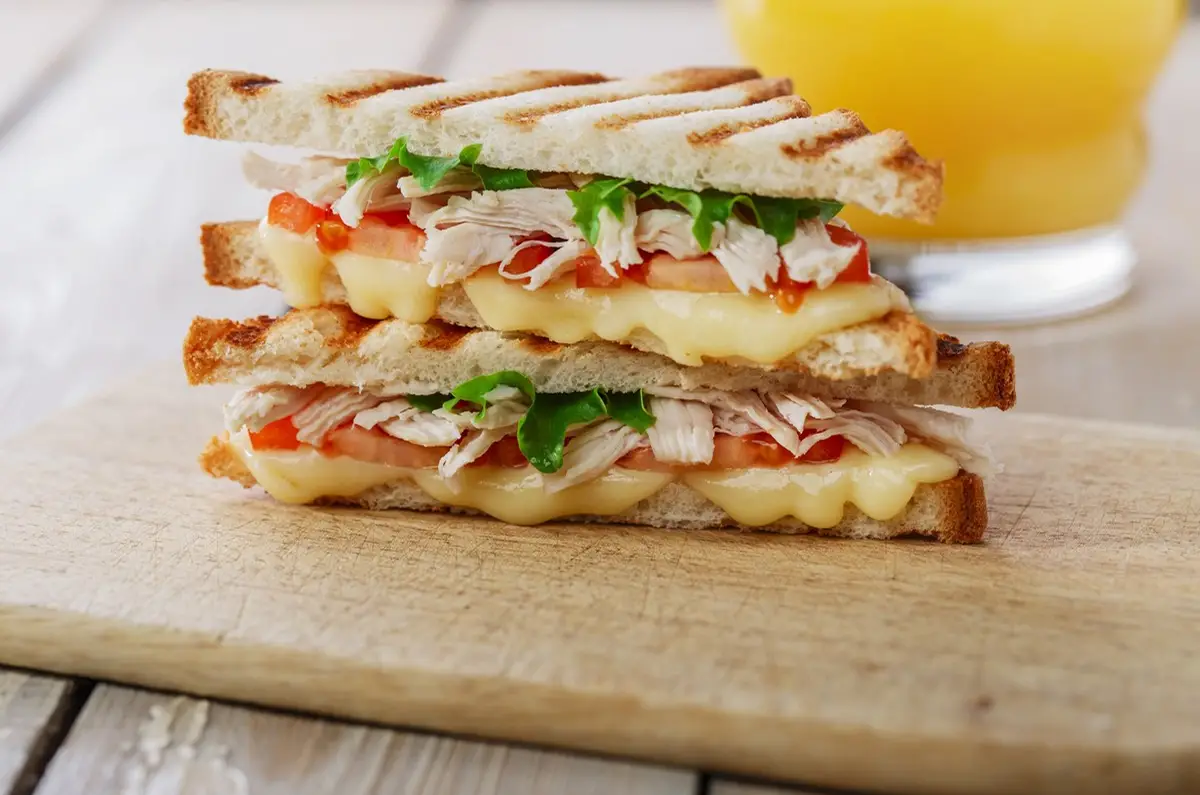 La mejor parte de los sánguches es que cualquiera de sus ingredientes puede alternarse por uno que te guste más.