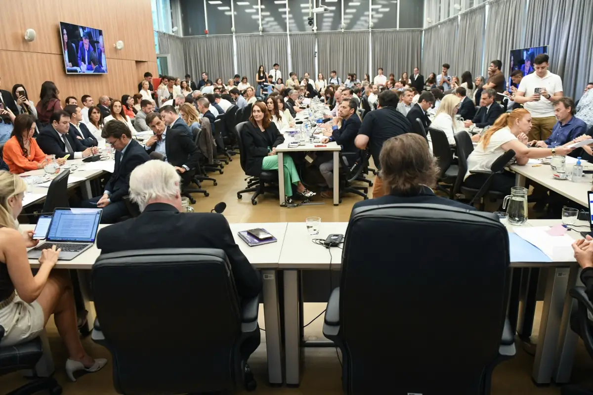 Reunión de la comisión de Presupuesto y Hacienda. PRENSA DIPUTADOS