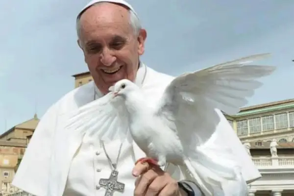 Cartas de lectores: ¡Feliz cumple Francisco, en lo alto del cielo!