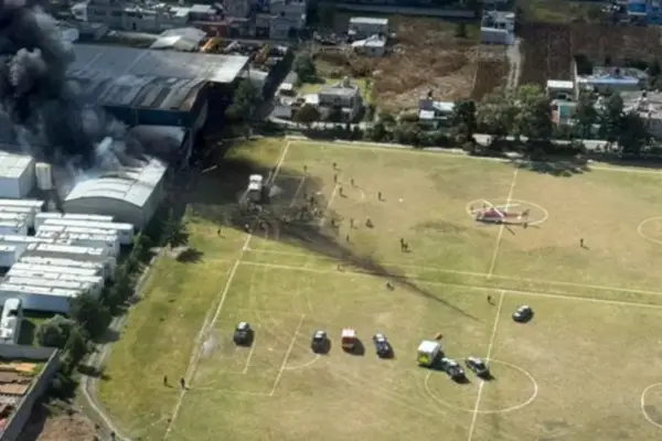 Tragedia aérea en México: un jet privado se estrelló en Toluca y murieron sus 10 ocupantes