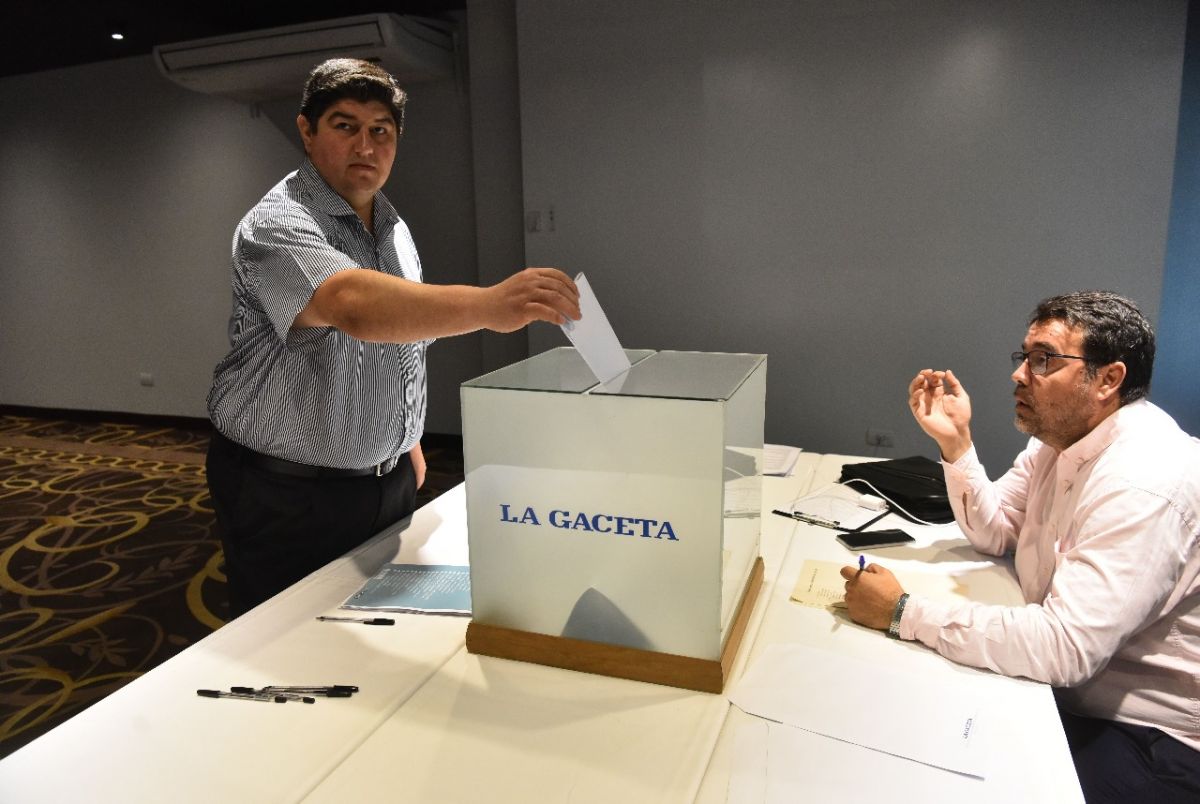 DEBUT. Darío Conticello, gerente de Carreras del hipódromo tucumano, integró por primera vez el jurado..