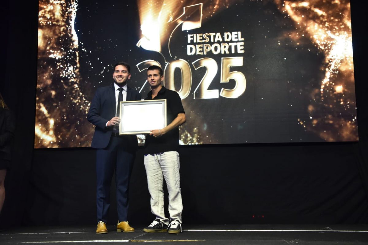 PRESENTE Y FUTURO. Ignacio Nardolillo se consolida como una de las grandes promesas del hockey argentino.