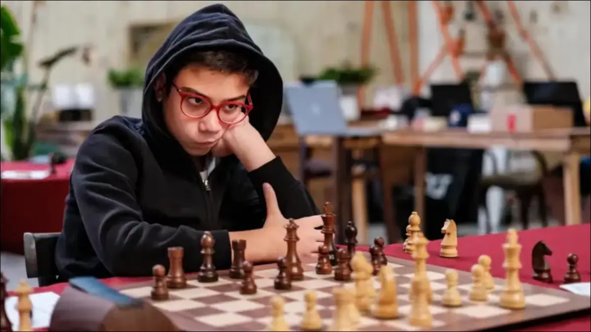 AJEDREZ. Faustino Oro, de 12 años, durante una de sus partidas en el Magistral Szmetan-Giardelli, torneo en el que consiguió su segunda norma de Gran Maestro.