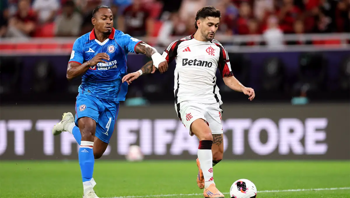 OTRO MÁS. Flamengo viene de vencer a Cruz Azul e irá por la hazaña de quedarse con la Intercontinental ante el poderoso PSG.