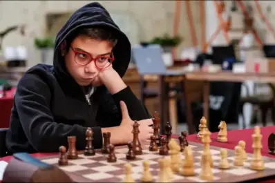Faustino Oro, a un paso de hacer historia: el argentino que puede ser el Gran Maestro más joven del ajedrez