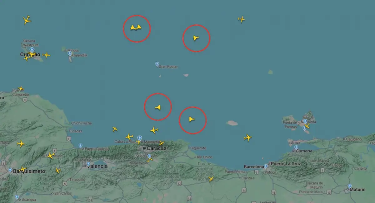 Cinco aviones de combate de Estados Unidos operan frente a la costa de Venezuela