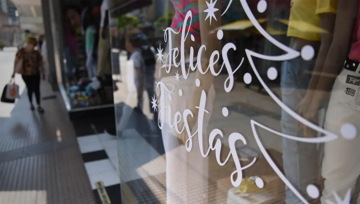 GASTOS. Las fiestas de fin de año suelen poner en aprietos las billeteras de los tucumanos.