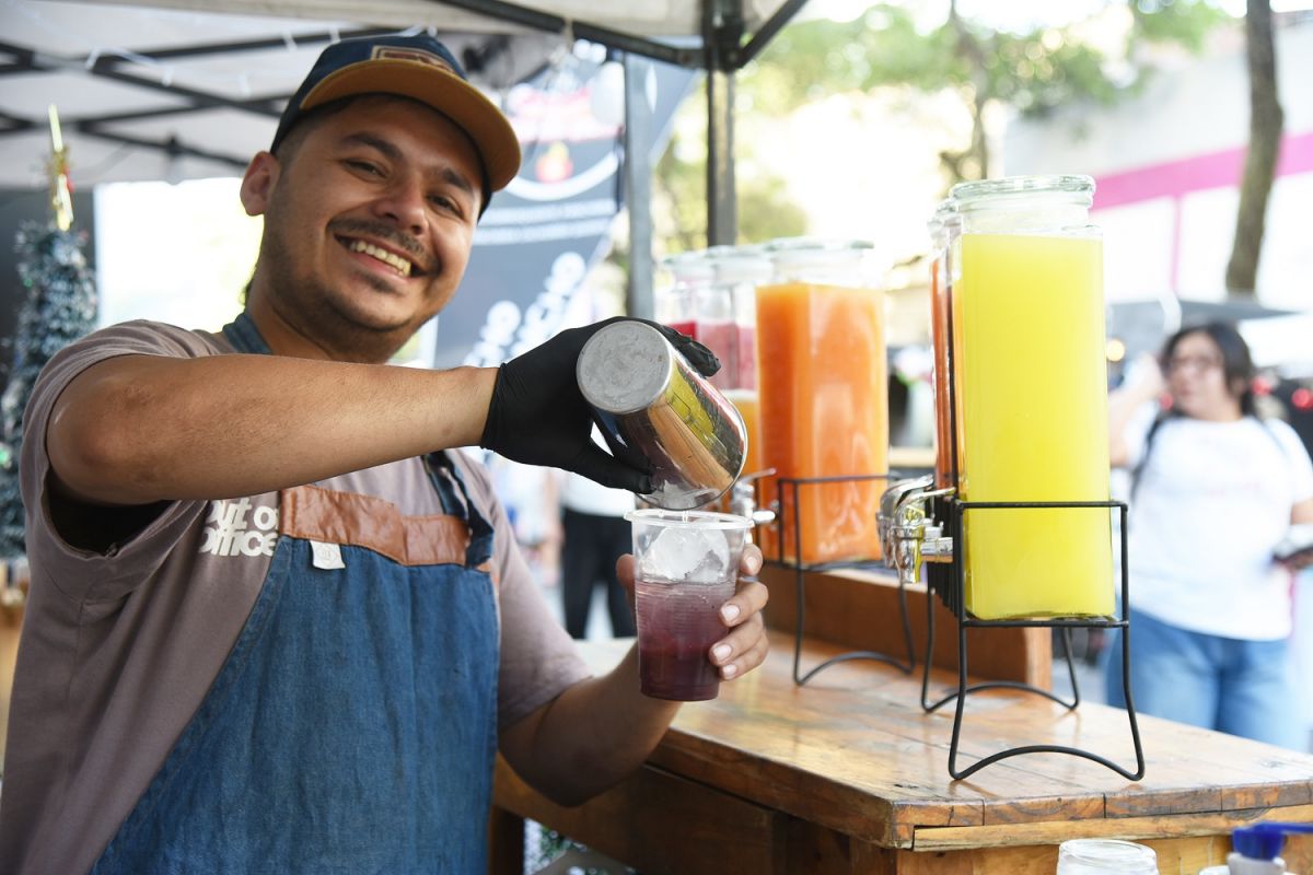 Compras, paseo y gastronomía: el casco histórico de la ciudad se viste de fiesta con las Ferias Navideñas