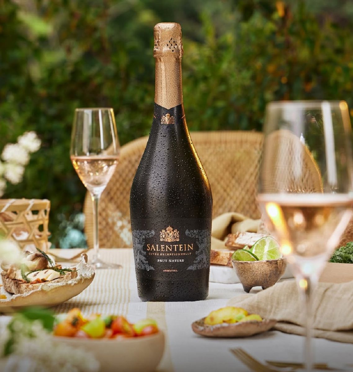 Tranquilos y espumosos: 14 opciones de vinos para brindar en Navidad y Año Nuevo