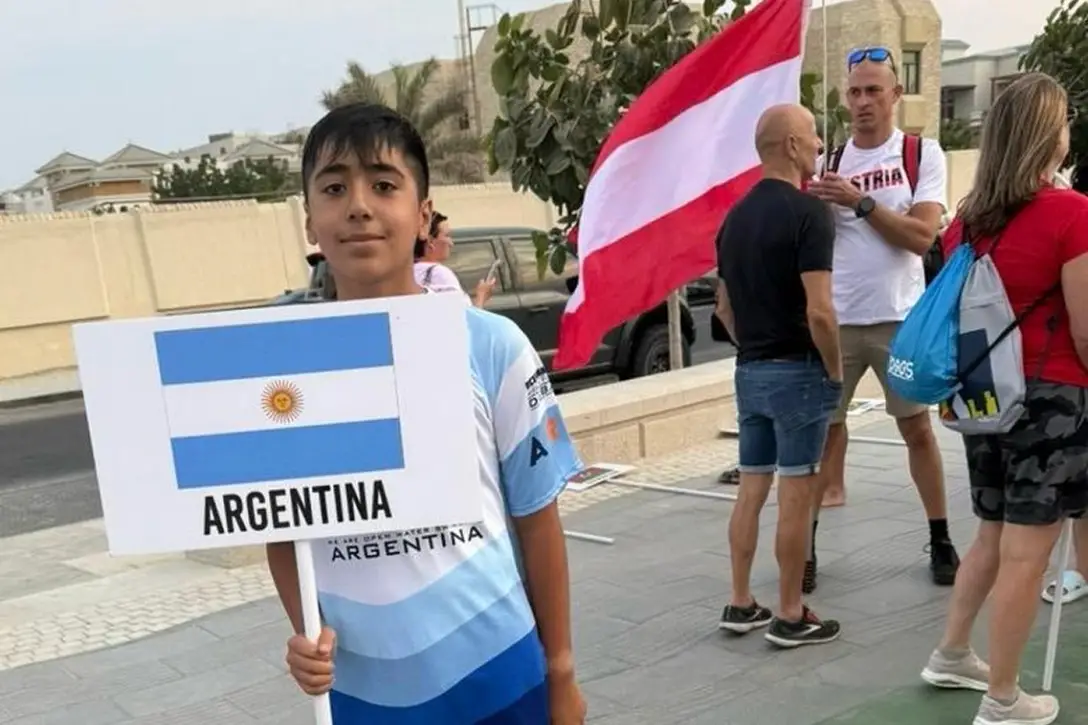 De nadar en una pelopincho a competir en Dubai: la historia del tucumano de 12 años