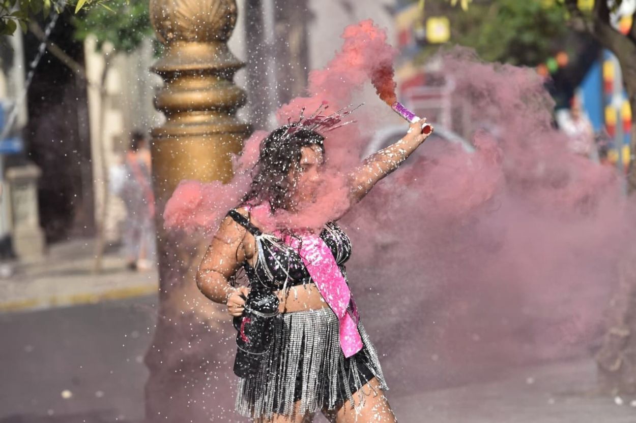 Fiesta en las calles tucumanas: caravanas, recibidas y ¡propuesta de casamiento!