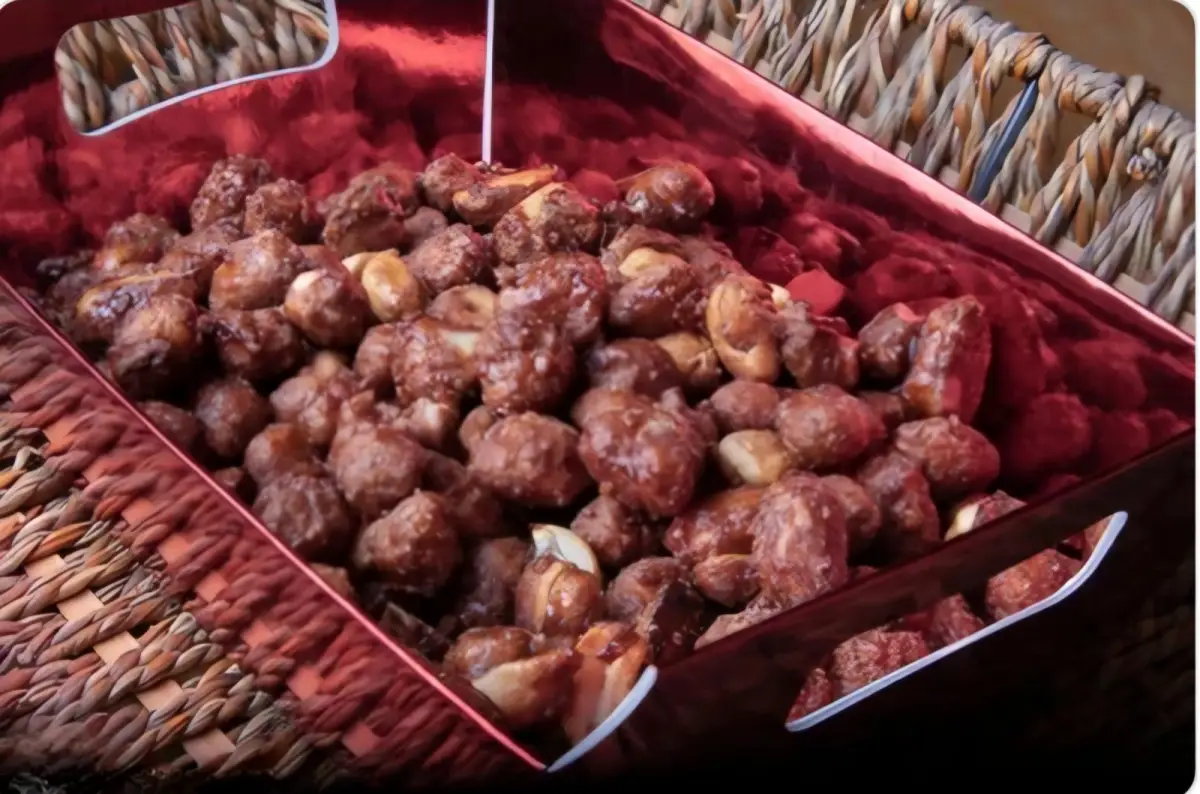 De las calles tucumanas a la mesa dulce de Navidad: la garrapiñada que no falta en las Fiestas