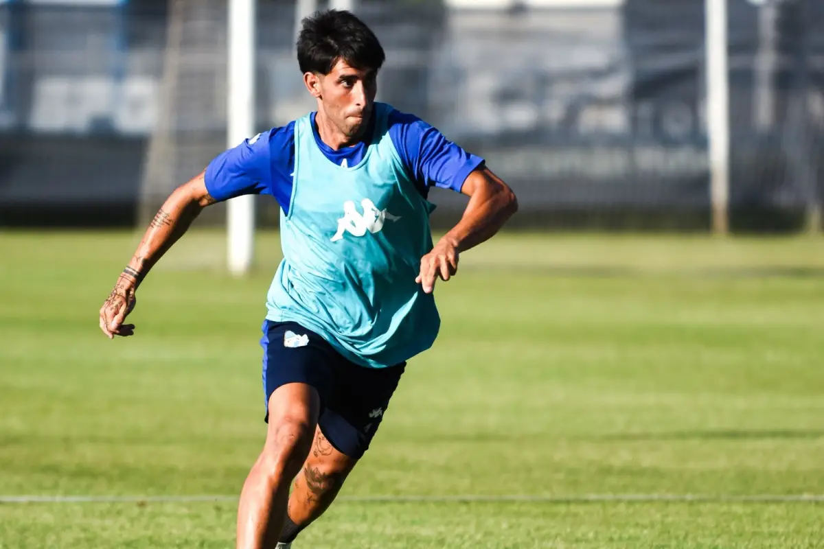 A PUNTO. Di Plácido se entrena con el objetivo de recuperar el nivel que lo posicionó como uno de los mejores laterales del fútbol argentino.