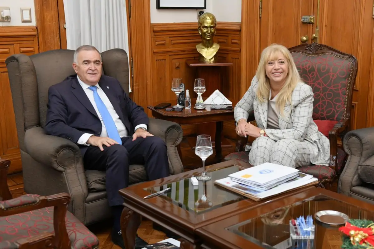 Reunión entre Osvaldo Jaldo y Rossana Chahla. COMUNICACIÓN PÚBLICA 