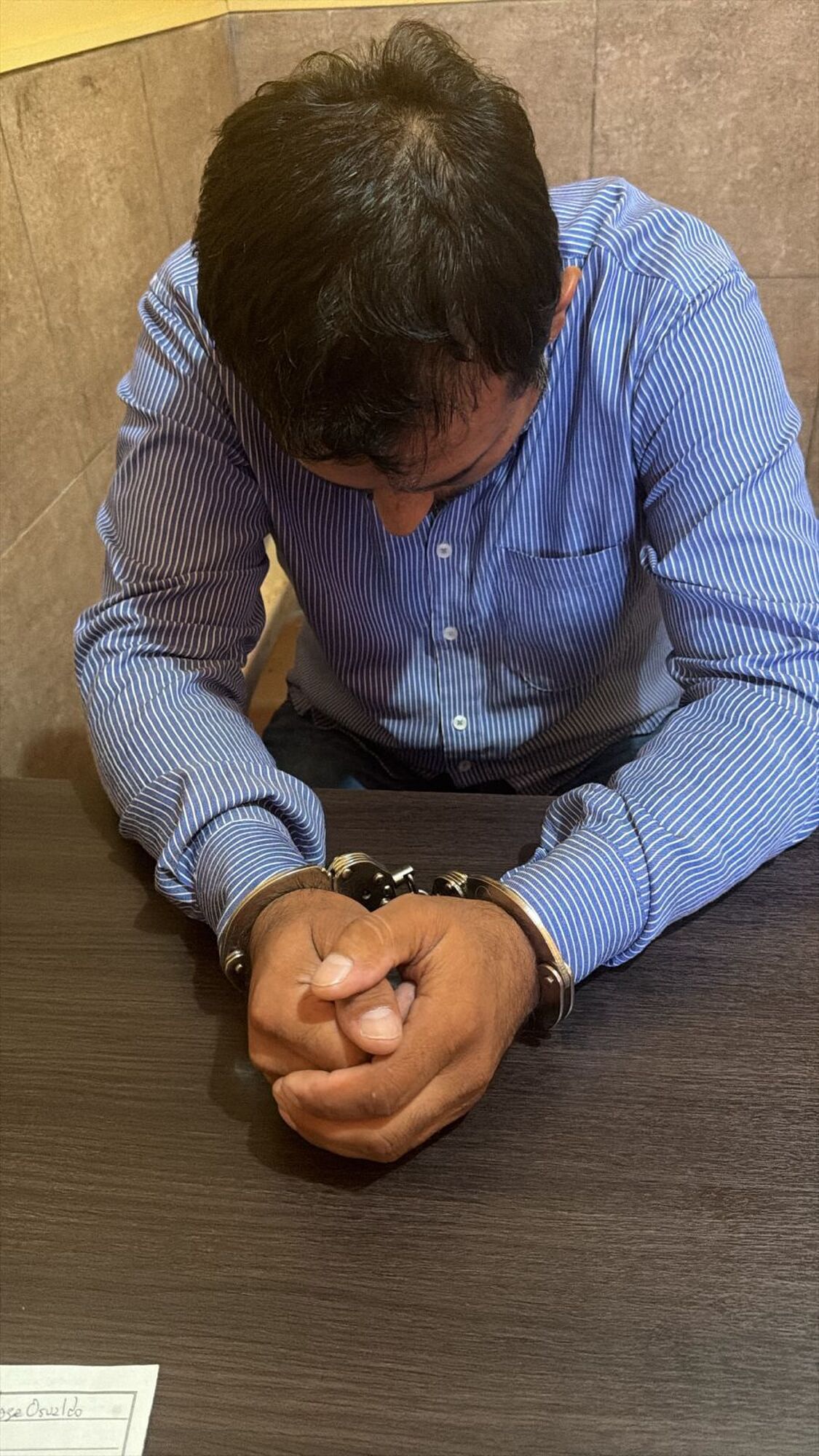 PRESO. José Rojas se entregó en la comisaría de Lastenia.