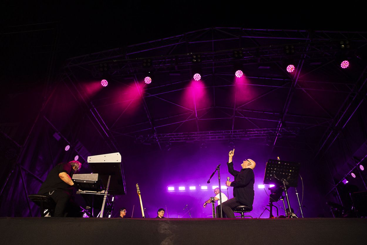 OVACIONADOS. Baglietto y Vitale interpretaron canciones históricas.
