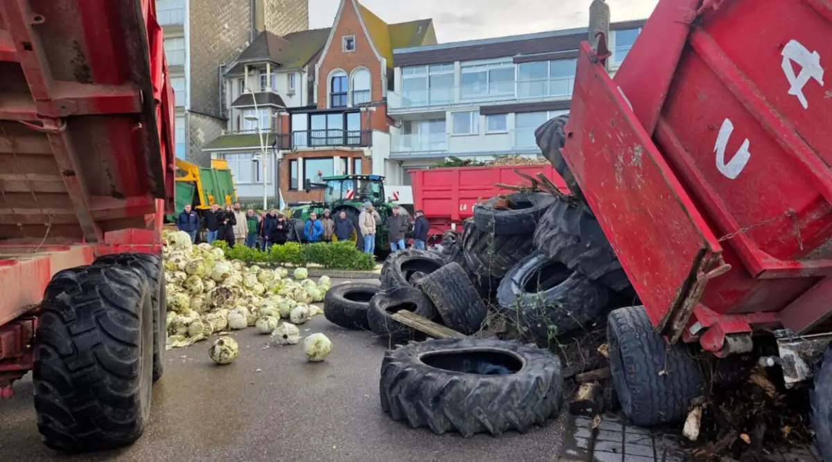 MARCHA. Agricultores franceses sacaron sus tractores a las rutas.