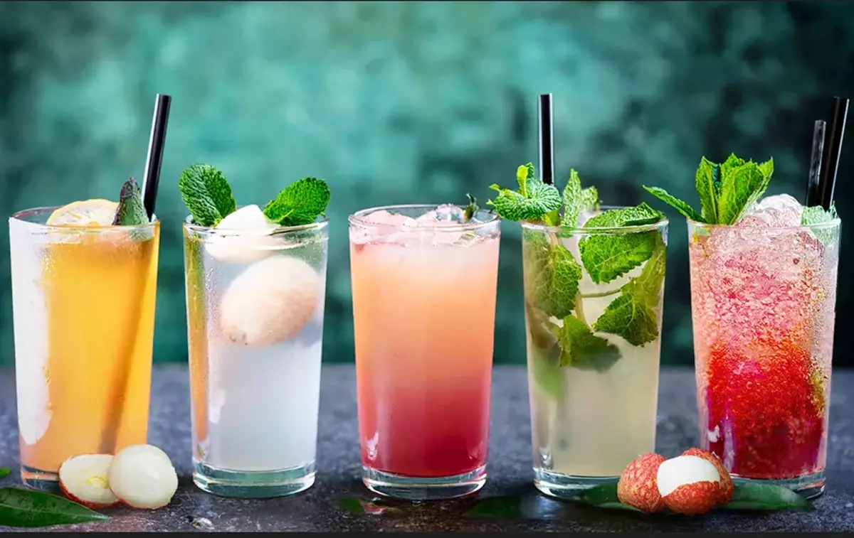 Los mocktails pueden prepararse con muchos de los ingredientes que lleva un cocktail, pero excluyendo el alcohol.