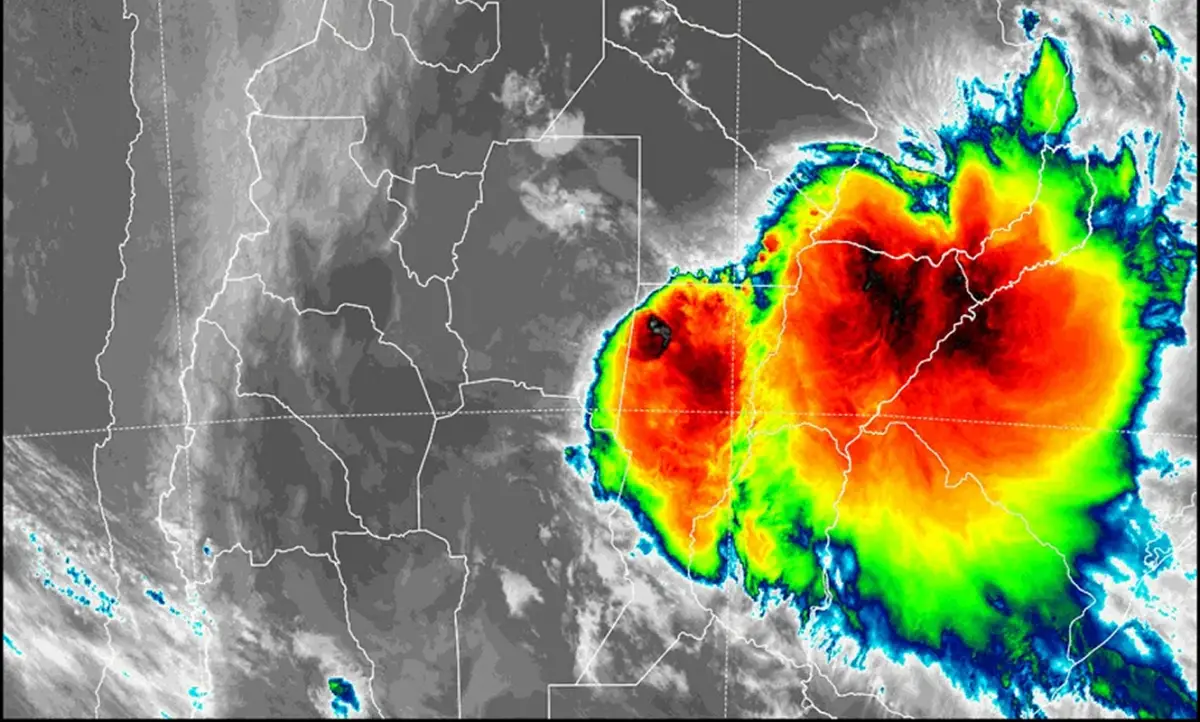 Hay alerta naranja por tormentas y fuertes vientos: cuáles son las provincias en riesgo