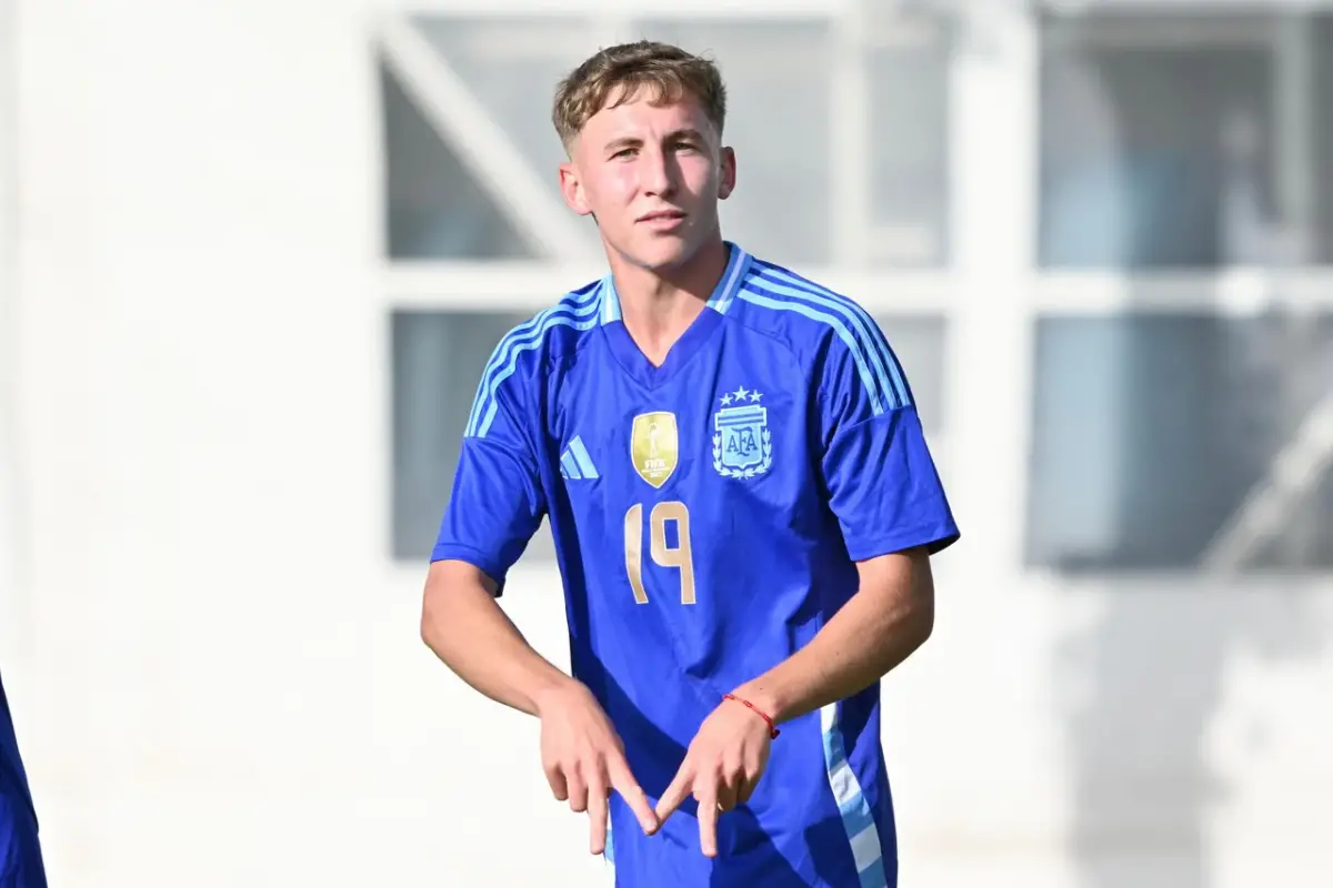 Santino Andino, el juvenil de muy buen 2025 coquetea con River