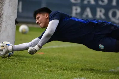 De Los Aguirre a la Primera: la historia del joven arquero que Hugo Colace sumó al plantel de Atlético