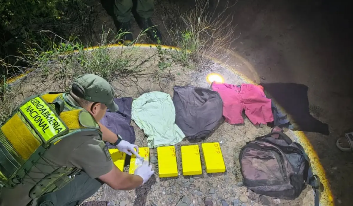 OPERATIVO. Gendarmería secuestró cinco kilos de cocaína. 