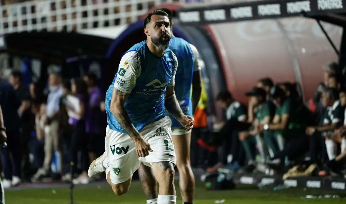 JERARQUÍA. Lucas Pratto deja Sarmiento y está cerca de jugar la Primera Nacional.