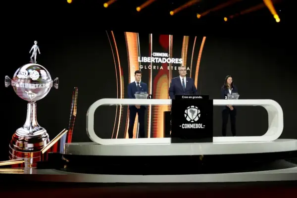 El sorteo que preocupa a Boca: así quedaron los bombos y el escenario más temido para la Libertadores 2026