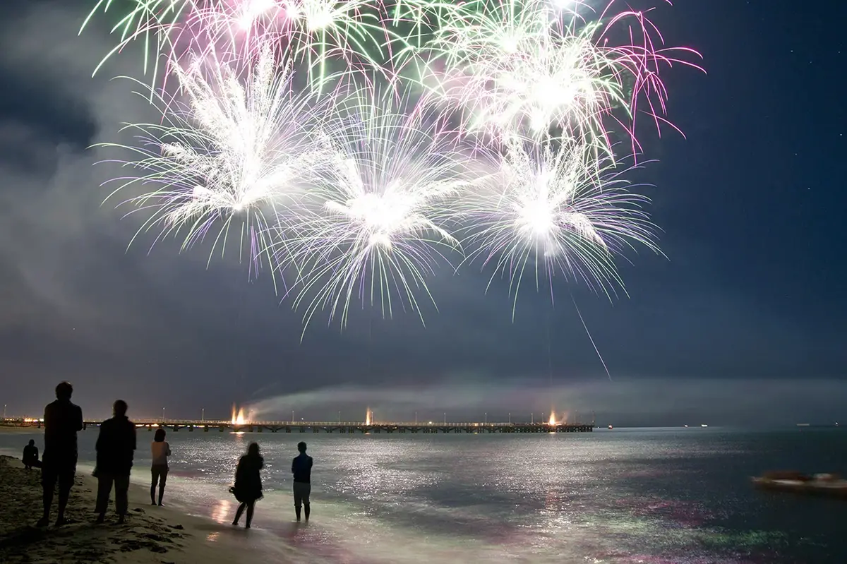 La playa, los boliches y los amigos son el combo perfecto que convoca a los jóvenes a Mar del Plata.