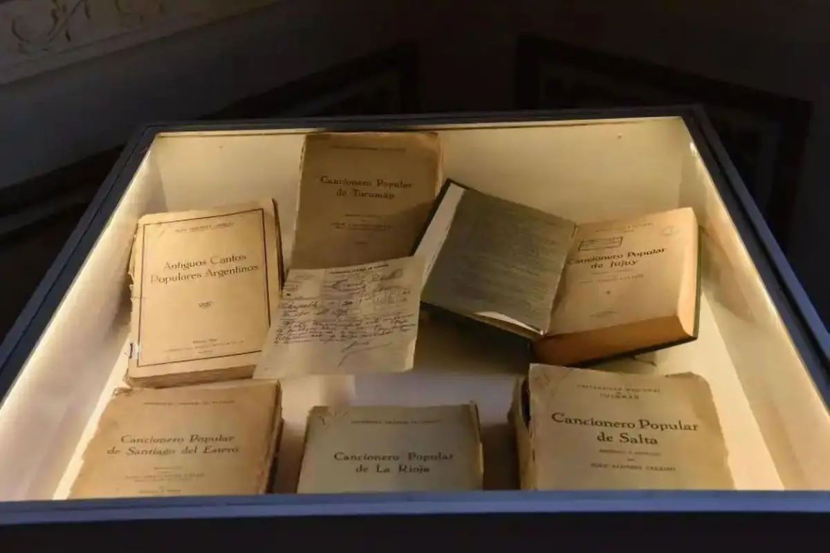 EDICIONES ORIGINALES. En los cancioneros quedaron plasmadas la historia y las tradiciones de cada provincia. FOTOS GENTILEZA VERÓNICA ESTÉVEZ