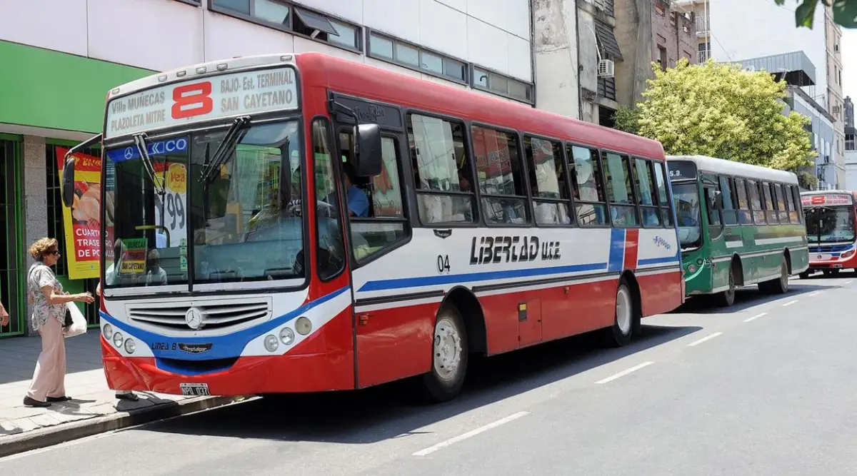 EN LA PARADA. Los integrantes de la asociación de empresarios de transporte protagonizaron una disputa por concesiones y recursos públicos.