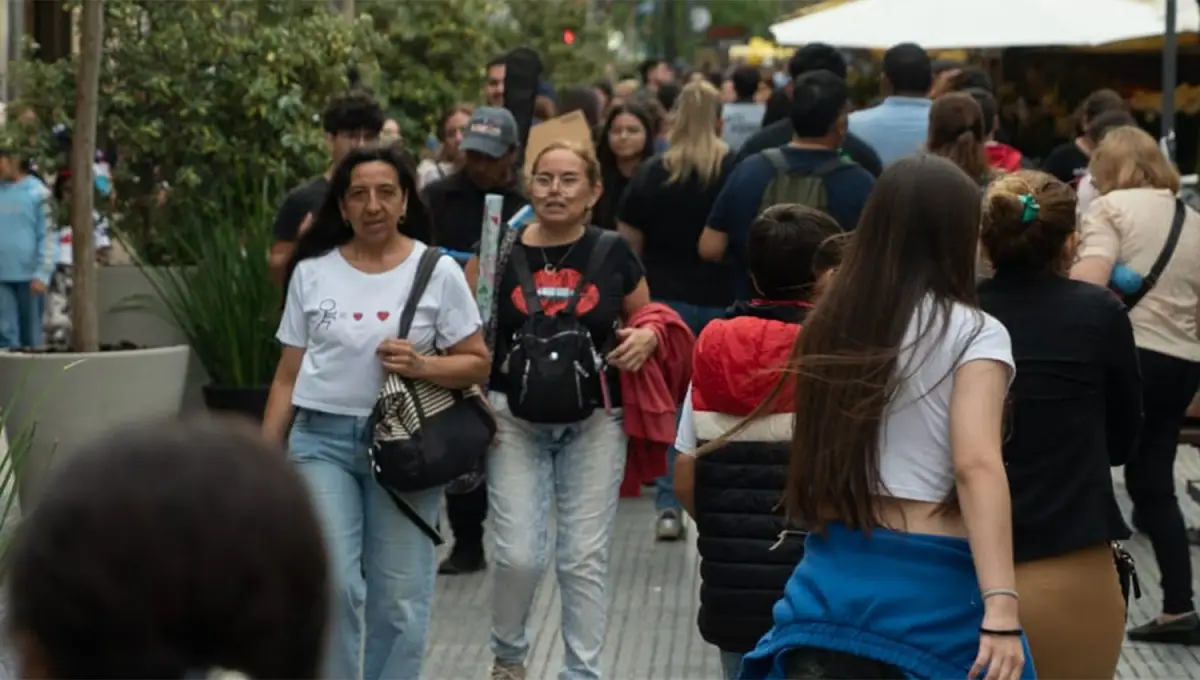 El tiempo en Tucumán: ¿mesa adentro o mesa afuera?, el dilema en vísperas de Navidad